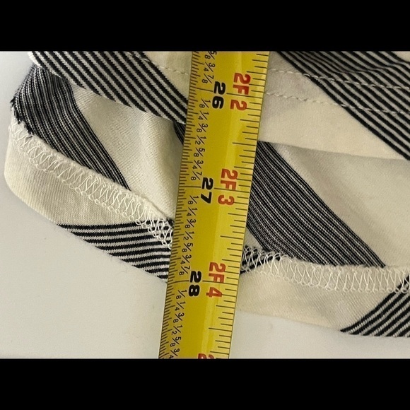 C. J.  Banks sz. 1X knit tunic in blue and white stripe   Long sleeves - Picture 8 of 12